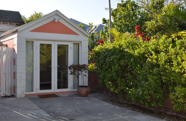 Historic Nassau Cottage