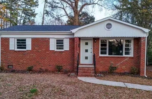 Historic Oaklawn Park Bungalow
