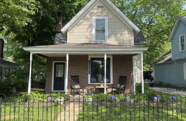 Historic Stillwater Home close to downtown