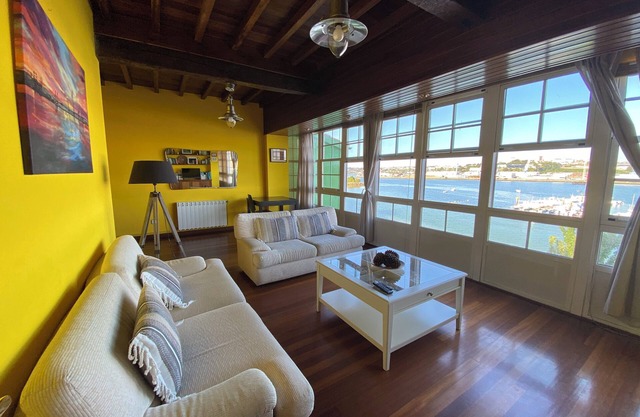 Gîte rural (location complète) A Pousada do Mar da Graña pour 10 personnes