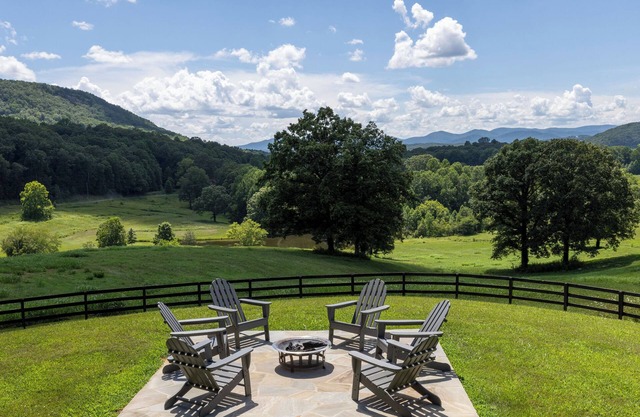 Sautee Valley View | 5BR Historic Views with Covered Porch, Firepit and Hot Tub