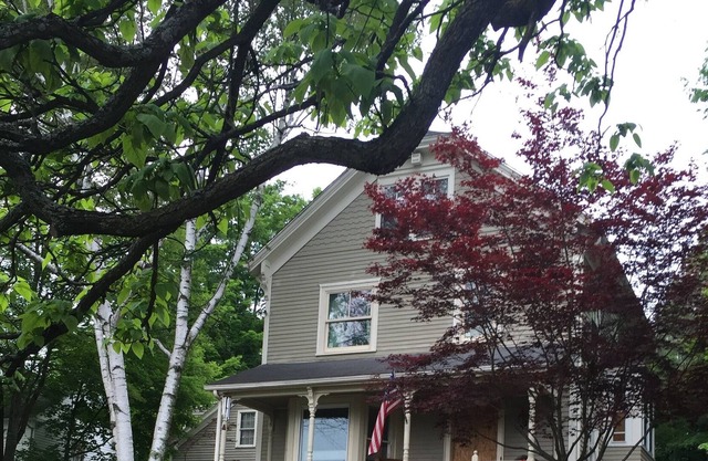 Historic Victorian Home in Sudbury - Perfect for Families - Pet Friendly
