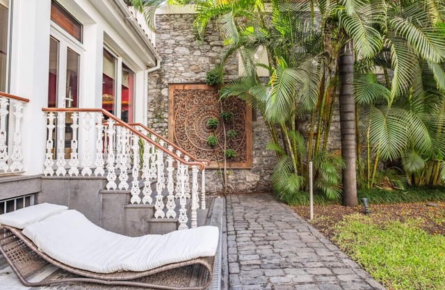 Historic Villa Central BBQ Garden Parking