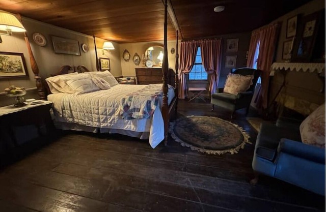 Historic Walker Inn