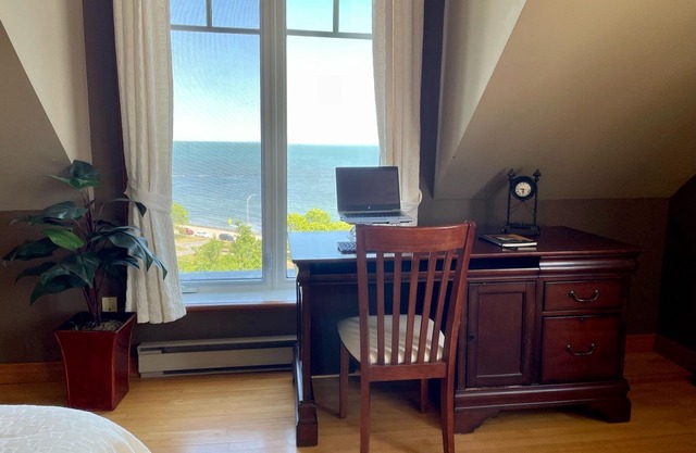 Historical Villa With Breathtaking View at La Malbaie