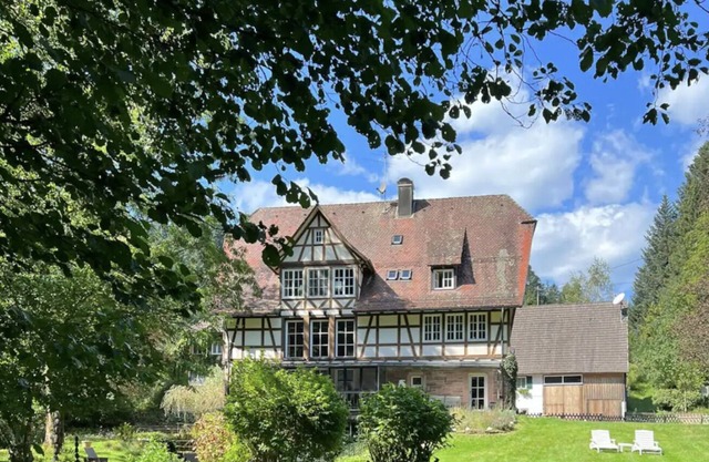 Historische Schlossmühle im Schwarzwald in Beliebter Ferienregion