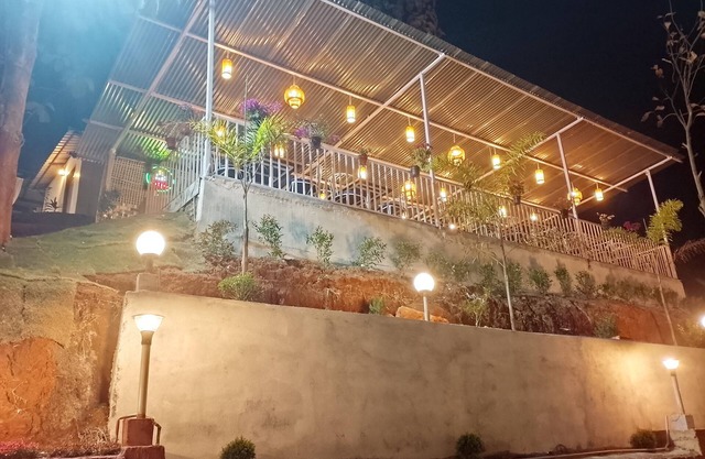 HIYAS RETREAT