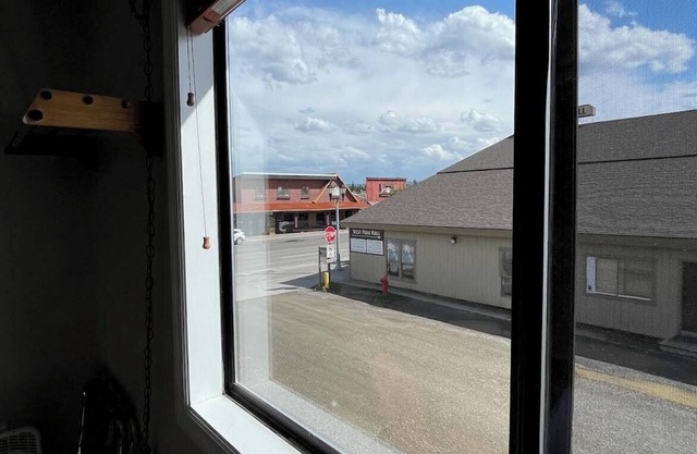 Ho Hum Motel