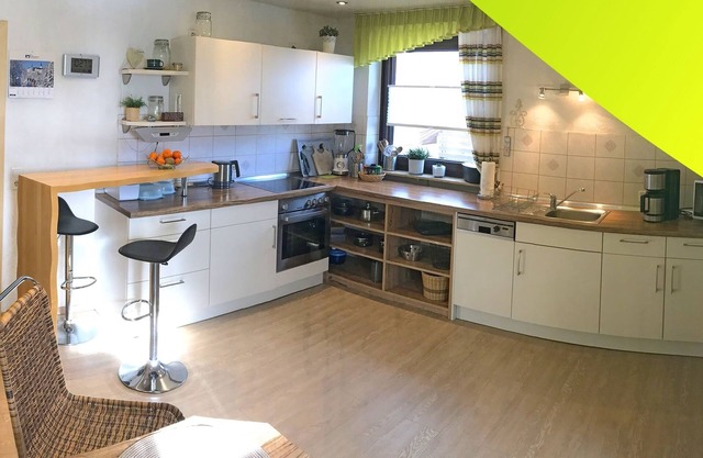 Appartement de haute qualité avec grand balcon, connexion Wi-Fi gratuite et cuisine entièrement équipée
