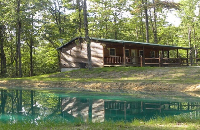 Hockinghillsbackwoodsreteat (Whispering Winds)
