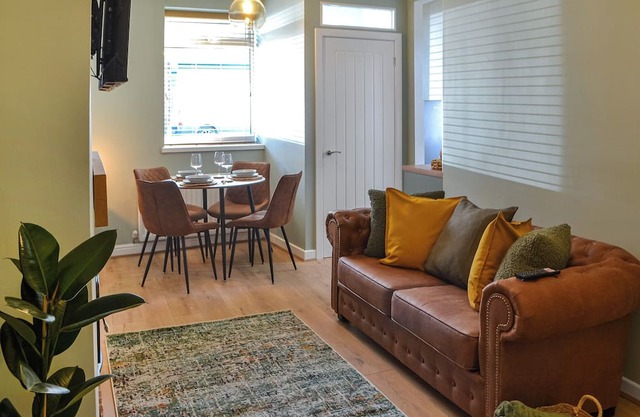 Hogarth Apartment by the Sea-UK46447
