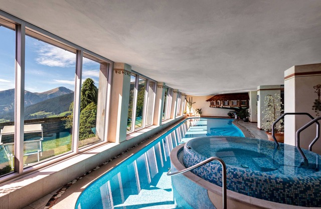 Apartamento Hohenegg Julian con vistas a la montaña, piscina compartida y Wi-Fi