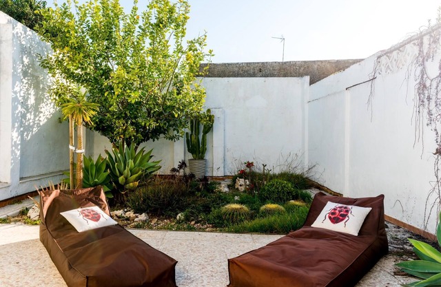 Holi-Rent Casa del Limonero Magnifique maison avec jardin zen.