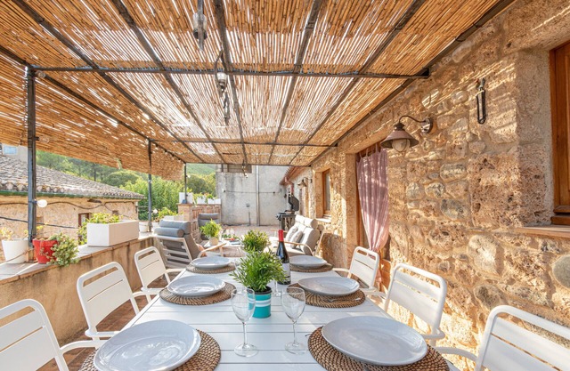 Gîte Rural avec Piscine et Jardin à Alt Empordà - Majordoms Sabater