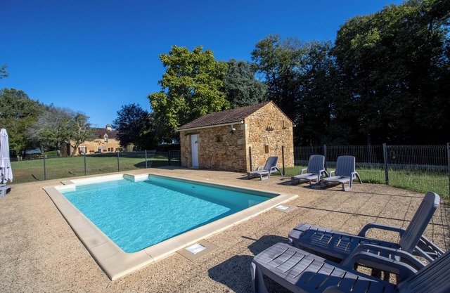 Maison de vacances 'Le Grand Pech' avec piscine partagée, terrasse privée et Wi-Fi