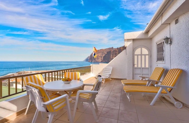 Appartement de vacances "Los Gigantes vue sur mer" près de la plage avec piscine partagée et Wi-Fi