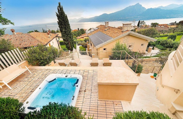 Appartement de vacances Torri del Benaco pour 1 - 4 personnes avec 2 chambres à coucher - Maison de