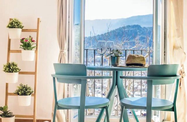 Appartement de vacances Ca Na Magda avec vue sur la mer, Wi-Fi, climatisation et balcon.