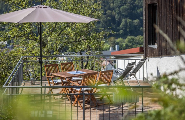 Appartement "Am Samuelstein", avec vue sur la montagne, terrasse privée et Wi-Fi