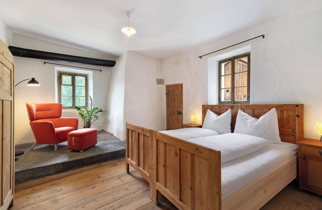 Appartement 'Ansitz Baumannhof Gotik' avec vue sur les montagnes, jardin partagé et Wi-Fi