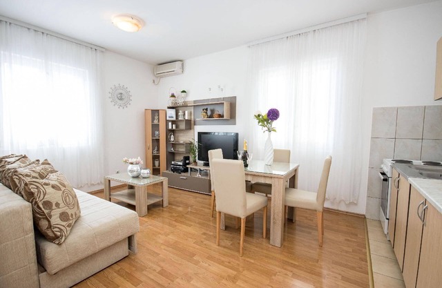 Holiday apartment Bar for 1 - 4 persons with 1 bedroom - Twin house