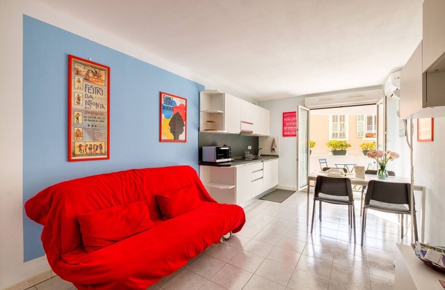 Appartement "Bilocale a Nizza" avec terrasse privée, balcon et Wi-Fi