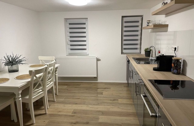 Holiday Apartment 'By B' with Private Terrace and Wi-Fi
