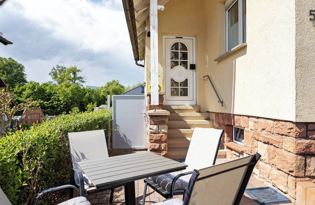 Appartement 'Ferienwohnung Rhön-Kutscher' avec vue sur la montagne, terrasse partagée et Wi-Fi