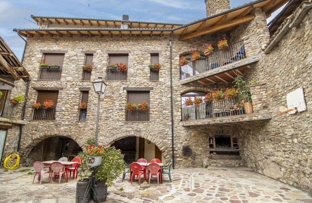 Appartement de vacances "Mossen Batista Faig" avec vue sur montagne, terrasse privée et Wi-Fi