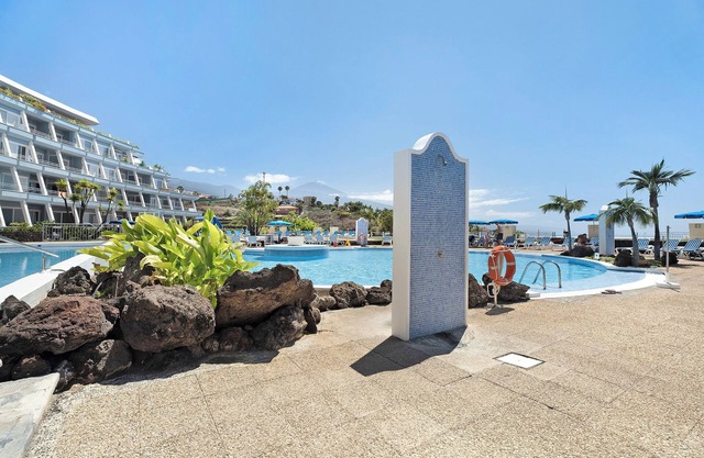 Appartement de vacances "La Quinta" avec vue sur la mer, piscine partagée et Wi-Fi.