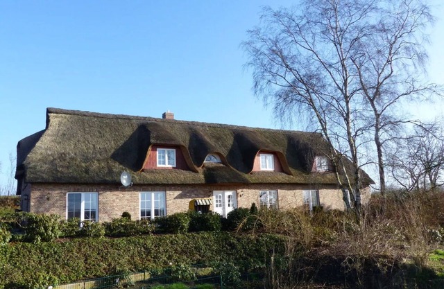 Appartement 'Felderblick Unten' avec terrasse privée, jardin privé et Wi-Fi