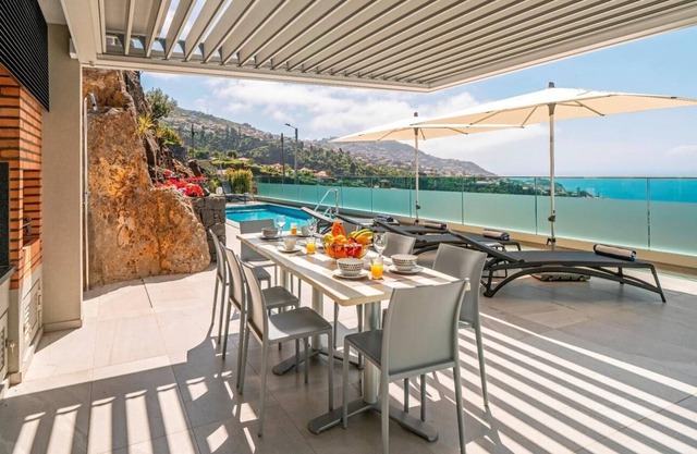 Holiday apartment Funchal for 1 - 9 persons with 4 bedrooms - Holiday apartment