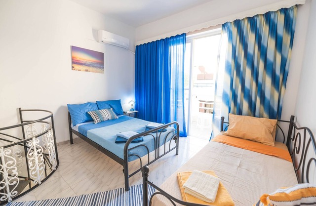 Holiday Apartment 'Jaana and Akis 1' with Sea View, Wi-Fi and Air Conditioning