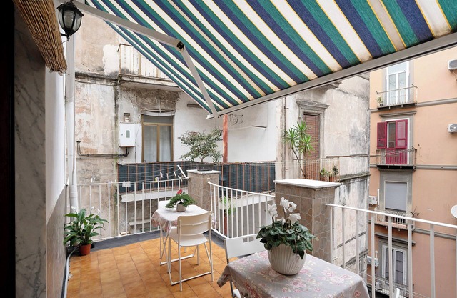 Appartement de vacances "La Casa Di Gennaro - Napoli" avec terrasse privée et Wi-Fi
