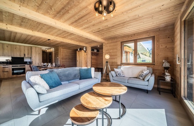 Appartement de vacances 'Le Chalet Des Praz' avec vue sur les montagnes, jardin et Wi-Fi