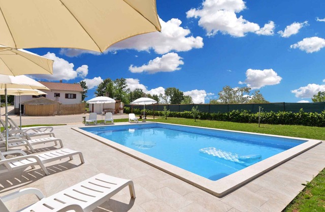 Appartement de vacances avec piscine