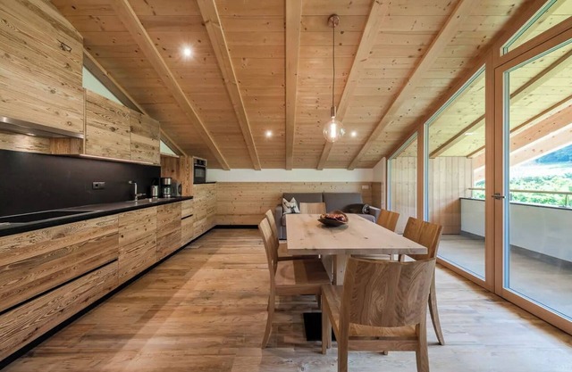 Appartement 'Natur Suite Edelweisshof Georg' avec vue sur les montagnes, jardin partagé et Wi-Fi