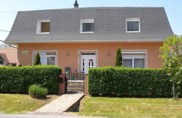 Appartement de vacances près du centre avec WiFi et climatisation