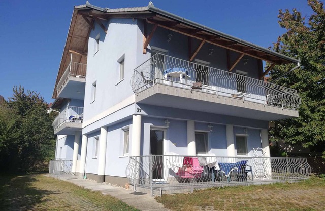 Appartement de vacances au rez de chaussée avec terrasse