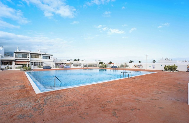 Appartement de vacances "Poris" avec piscine chauffée, terrasse privée et Wi-Fi.