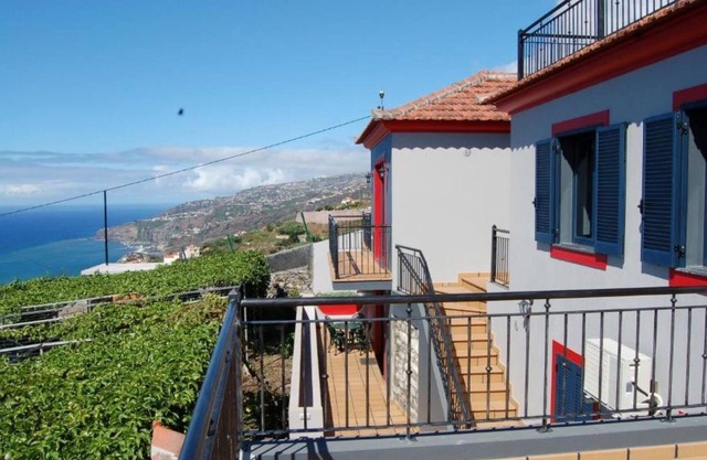 Holiday Apartment "Vila Brava Cottage Apartamento G" with Sea View & Wi-Fi