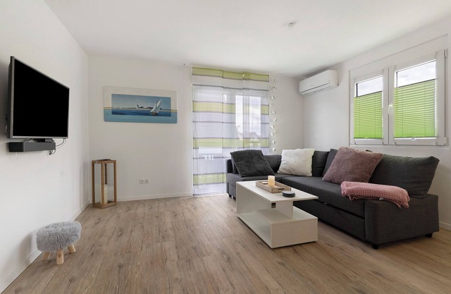 Appartement 'Ferienwohnung Obergeschoss' avec jardin privé, Wi-Fi et climatisation