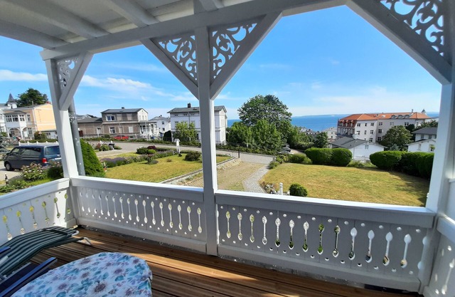 Appartement de vacances "Villa Bella Vista - Meerblick 1" avec vue sur la mer, balcon et Wi-Fi.