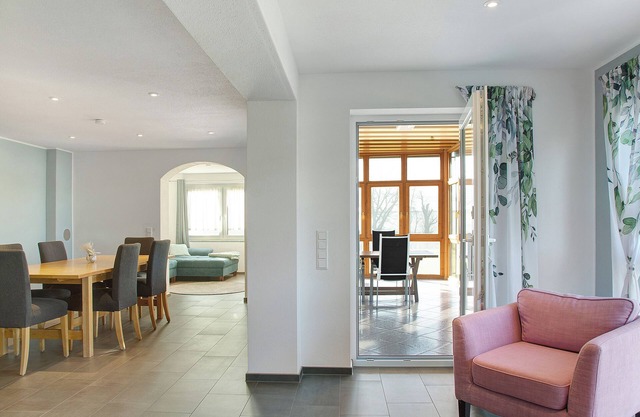 Appartement de vacances "Pur Wohnen - West" avec jardin partagé, balcon et Wi-Fi