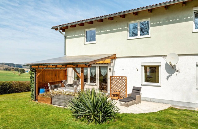 Appartement 'Mitterfelder Donaublick' avec terrasse privée, jardin privé et Wi-Fi