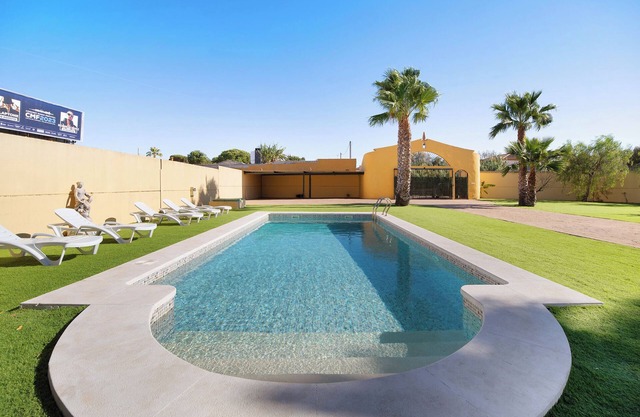 Maison de vacances 'Villa Juani' avec piscine, jardin, terrasse et Wi-Fi