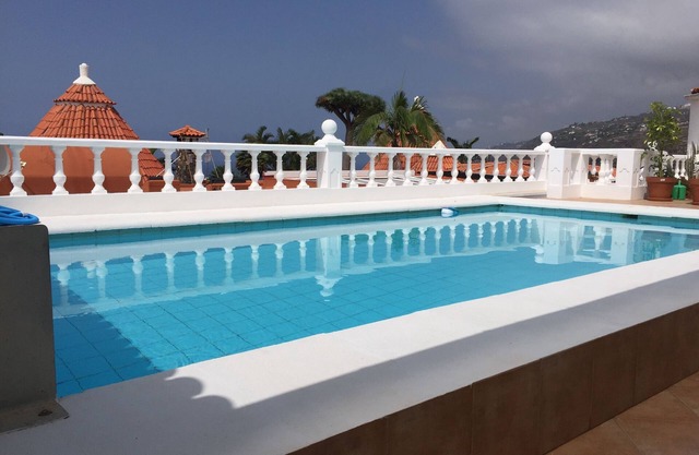 Maison de vacances avec piscine privée chauffée (> 26 °) et vue sur la mer