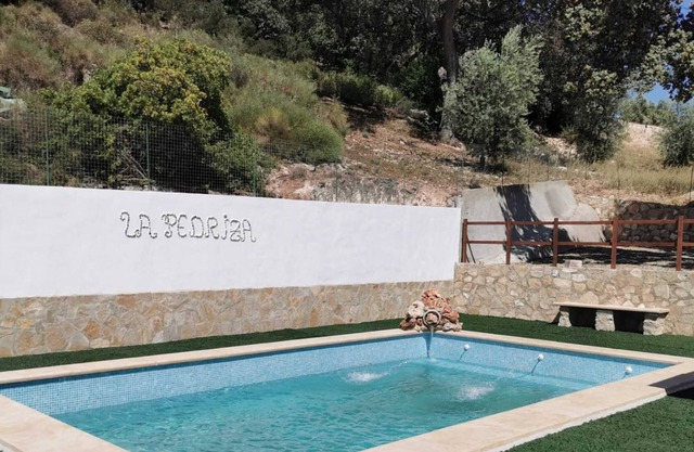 Holiday Home 'Casa La Pedriza Para 8' with Mountain View, Shared Pool and Wi-Fi
