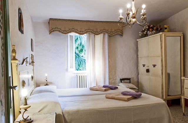 Ferme de vacances en Toscane avec piscine, des produits bio locaux et une vue imprenable