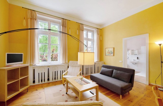 Appartement 1 - sans barrières' avec jardin commun